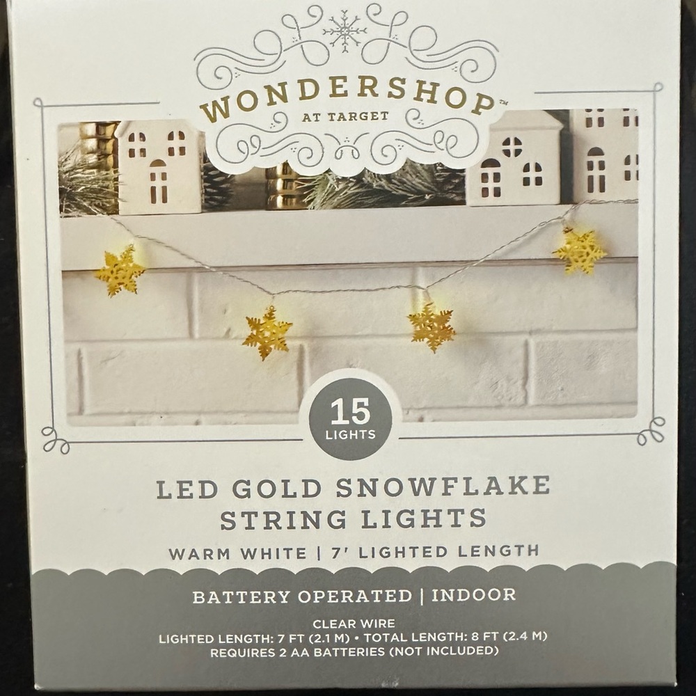 Target Holiday LED Gold 15 Snowflake 7’string light white battery (2 sets incl)